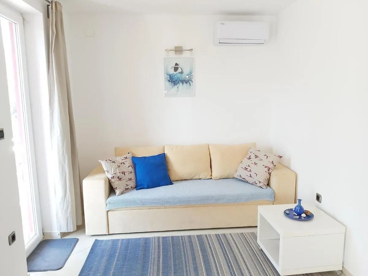 Apartment Nika, 4*, 2-bedroom, barbecue Baška 0*,